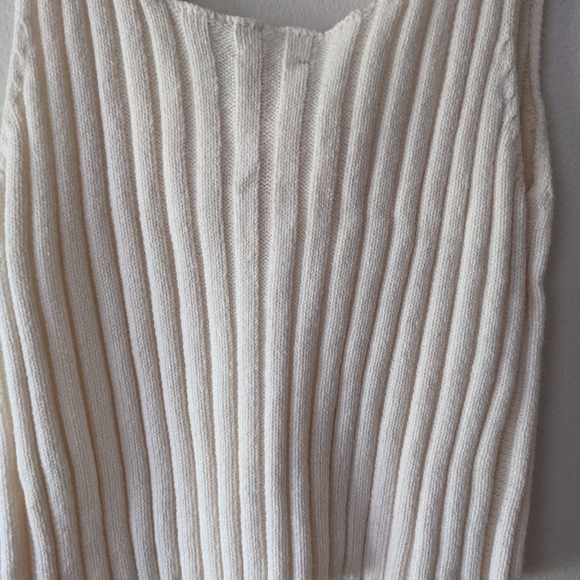 NWOT Sweater Tank - Picture 4 of 4